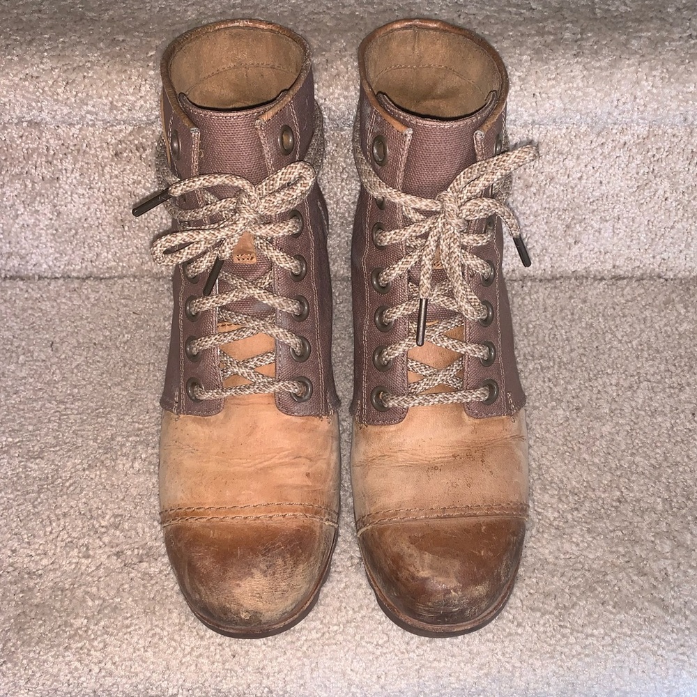 SOREL - Two Toned Tan Wedge